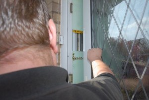 Beware Of Bogus Door To Door Sales.